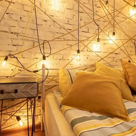 Romantic Fireflies Garden & Best Location Ac Apartament