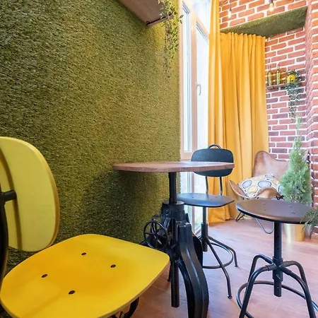Romantic Fireflies Garden & Best Location Ac Apartament
