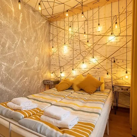 Romantic Fireflies Garden & Best Location Ac Апартаменты