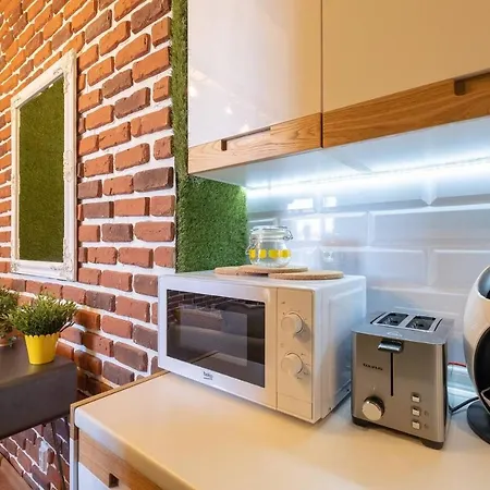 Romantic Fireflies Garden & Best Location Ac Sofia