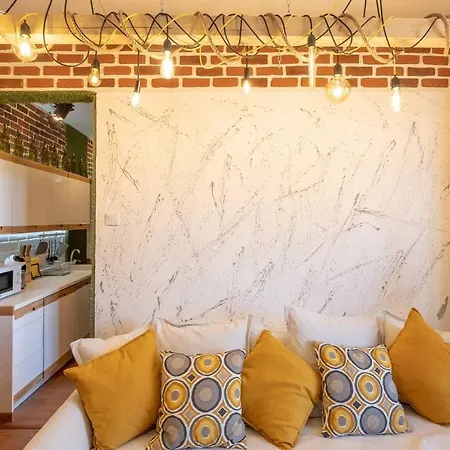 Apartament Romantic Fireflies Garden & Best Location Ac *