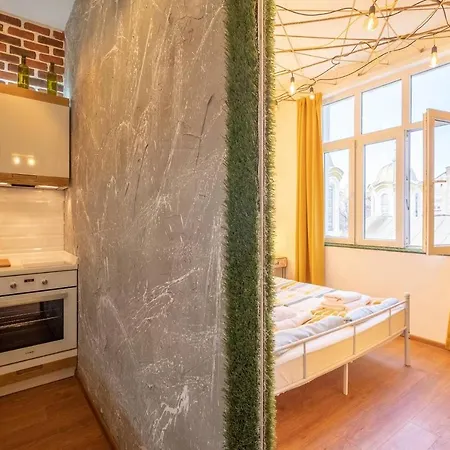 Apartament Romantic Fireflies Garden & Best Location Ac