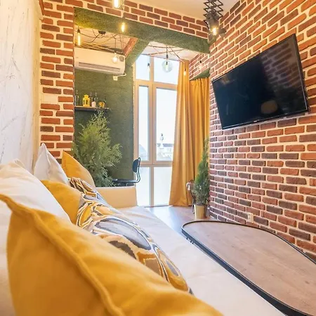 Romantic Fireflies Garden & Best Location Ac Апартаменты